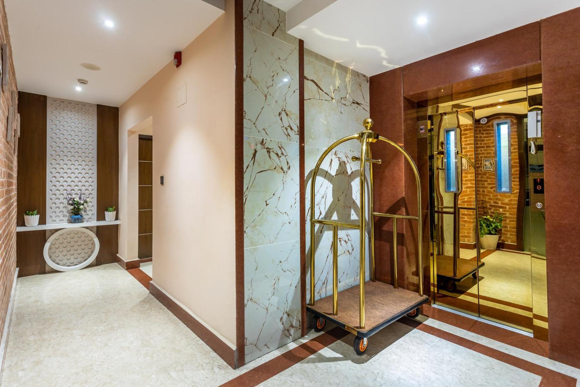 Dream International Hotel Rummindei Kültér fotó